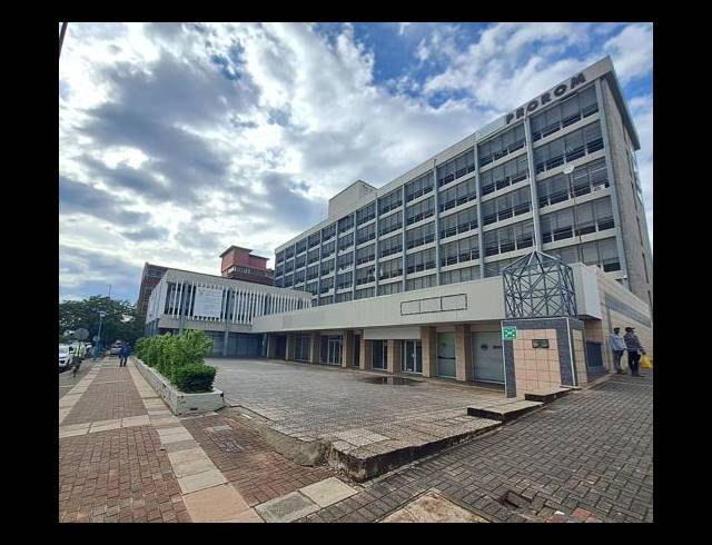 250M² BUSINESS CENTRE TO LET IN SONHEUWEL